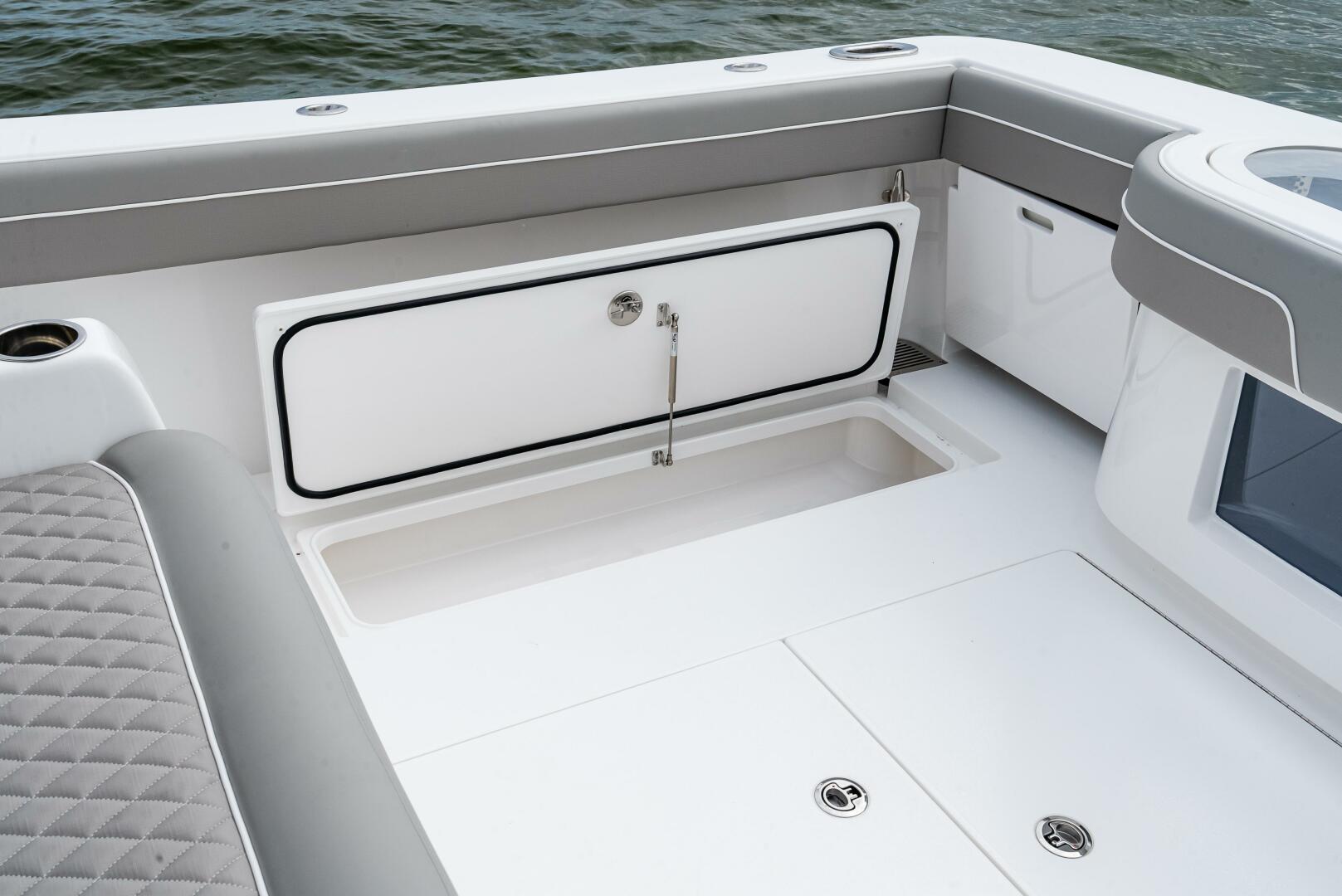 Slide: The Image of Valhalla Boatworks V41 Center Console 2025 - 4750159