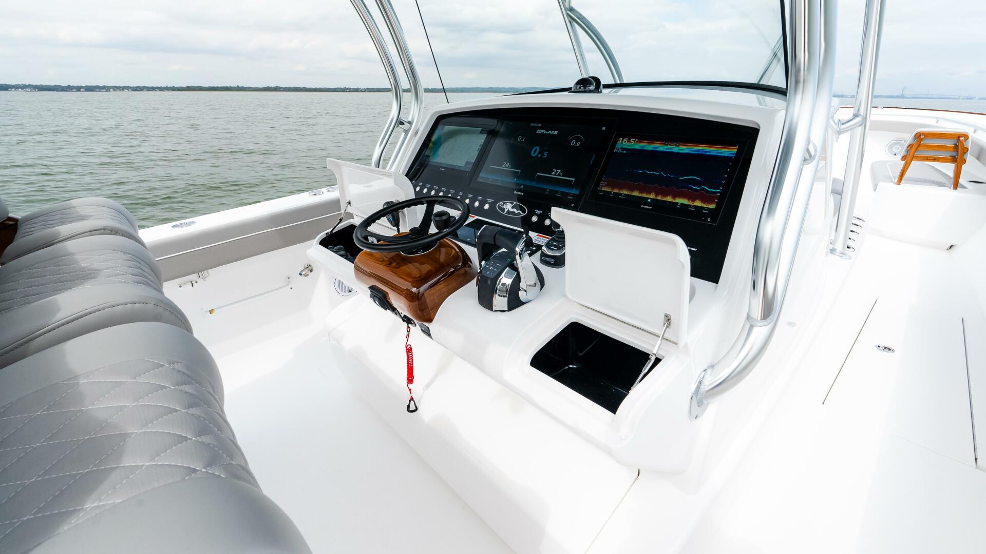 Slide: The Image of Valhalla Boatworks V41 Center Console 2025 - 4750178