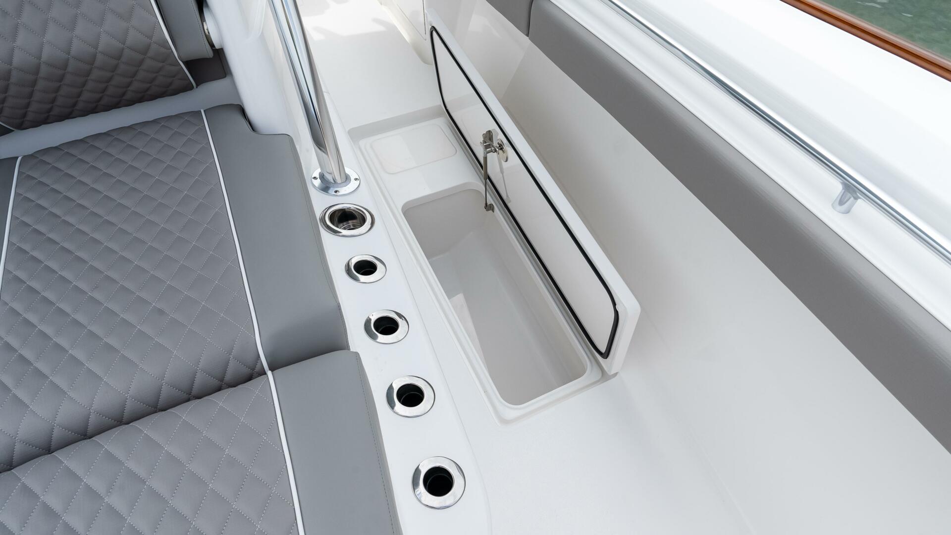 Slide: The Image of Valhalla Boatworks V41 Center Console 2025 - 4750185