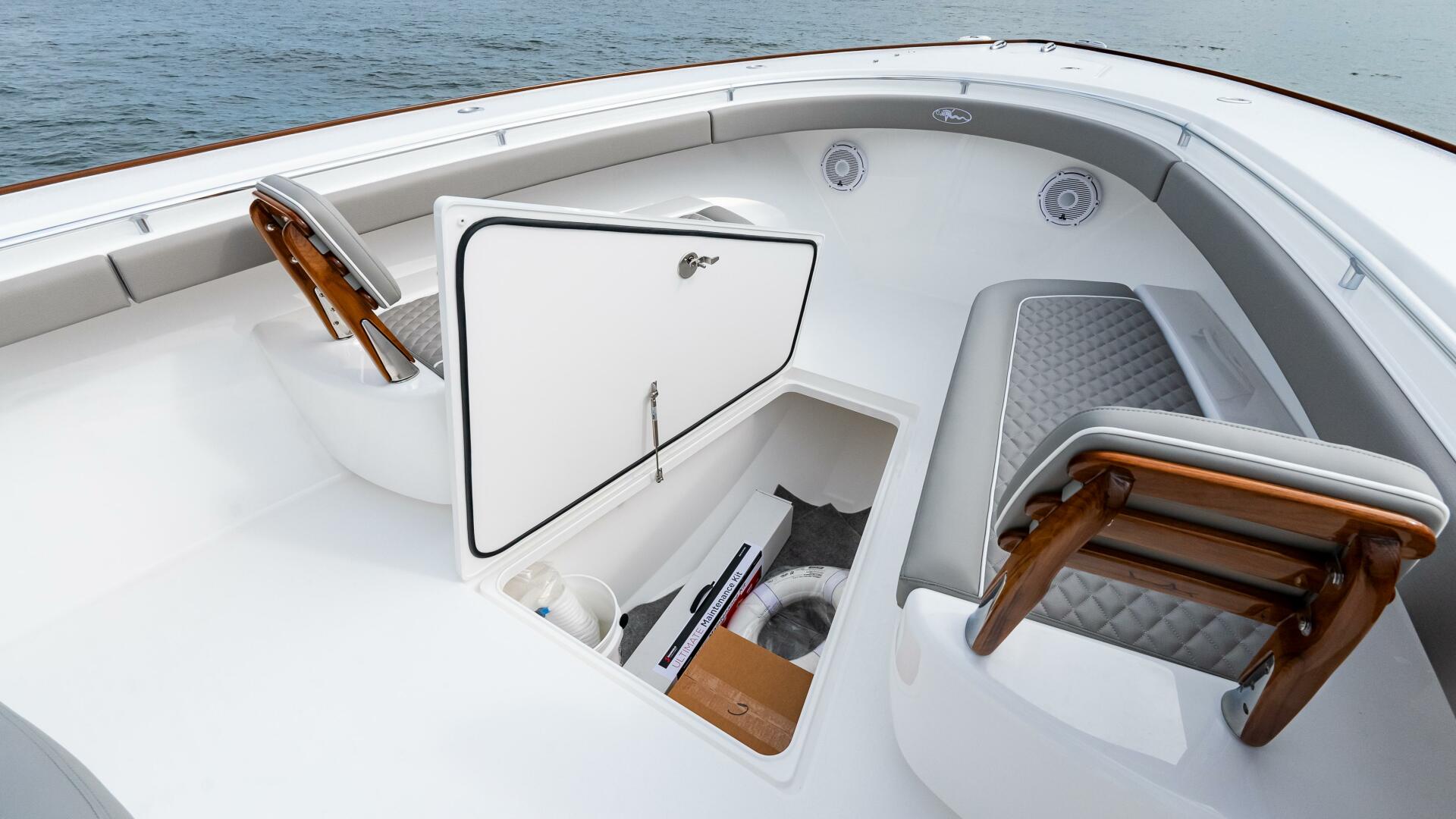 Slide: The Image of Valhalla Boatworks V41 Center Console 2025 - 4750194