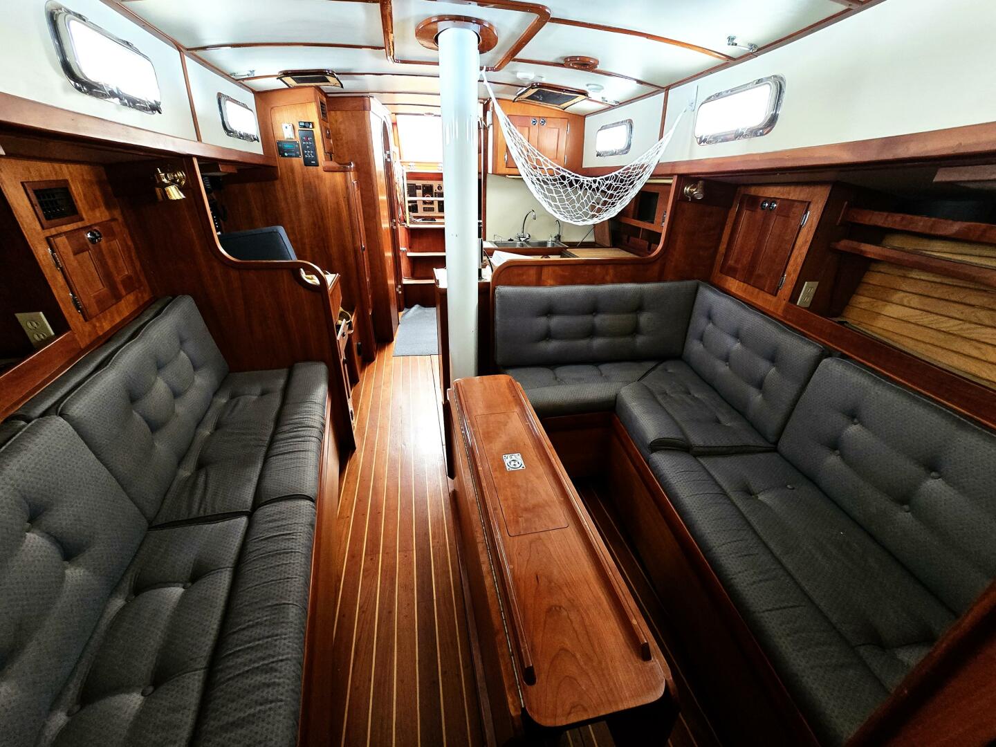 Slide: The Image of Valiant 42 2005 - 5287370