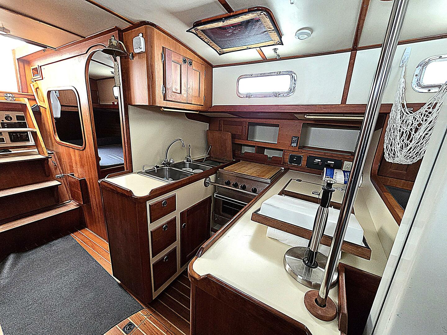 Slide: The Image of Valiant 42 2005 - 5287371