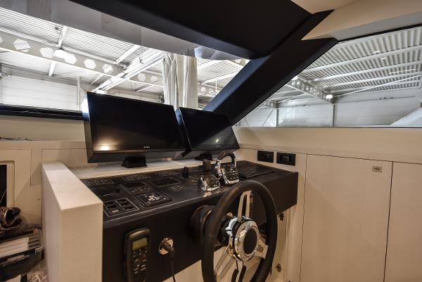 Slide: The Image of Helm station of 2026 Van der Valk Beach Club 600 yacht with dual monitors. - 28
