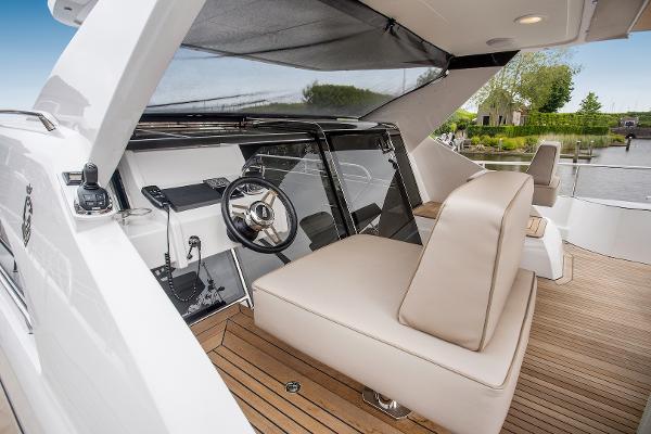 Slide: The Image of 2026 Van der Valk Beach Club 600 yacht interior with modern helm and seating area. - 47
