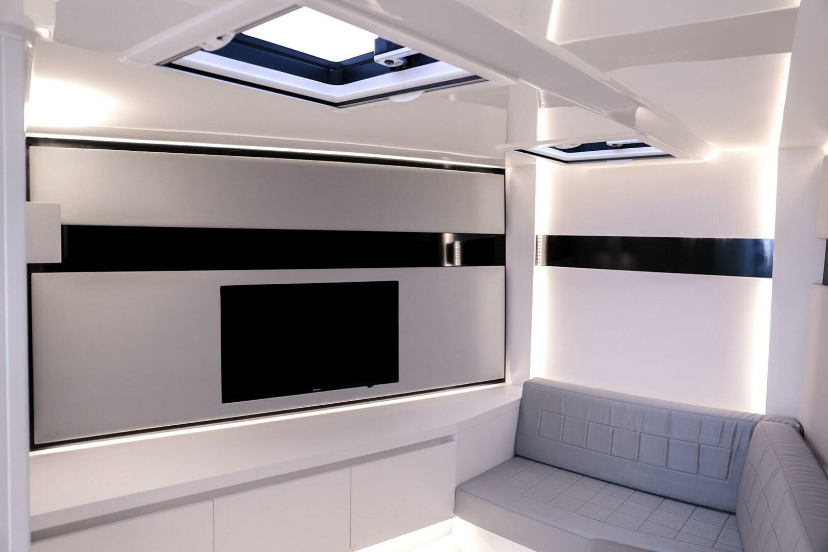 Slide: The Image of 2022 VanDutch 40.2 EN ROUTE 106 - 4484648