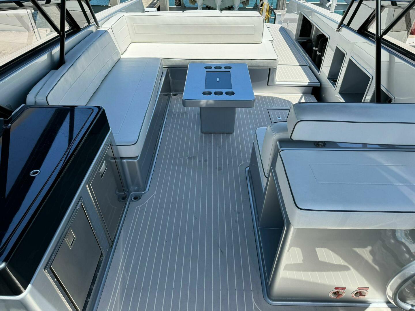 Slide: The Image of 2022 VanDutch 40 EN ROUTE 107 - 4644183