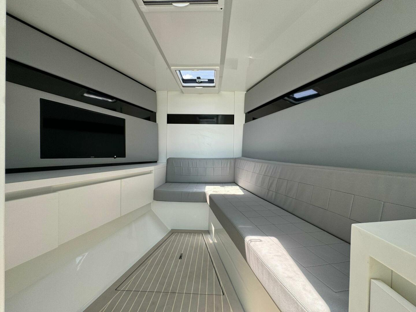 Slide: The Image of 2022 VanDutch 40 EN ROUTE 112 - 4644185