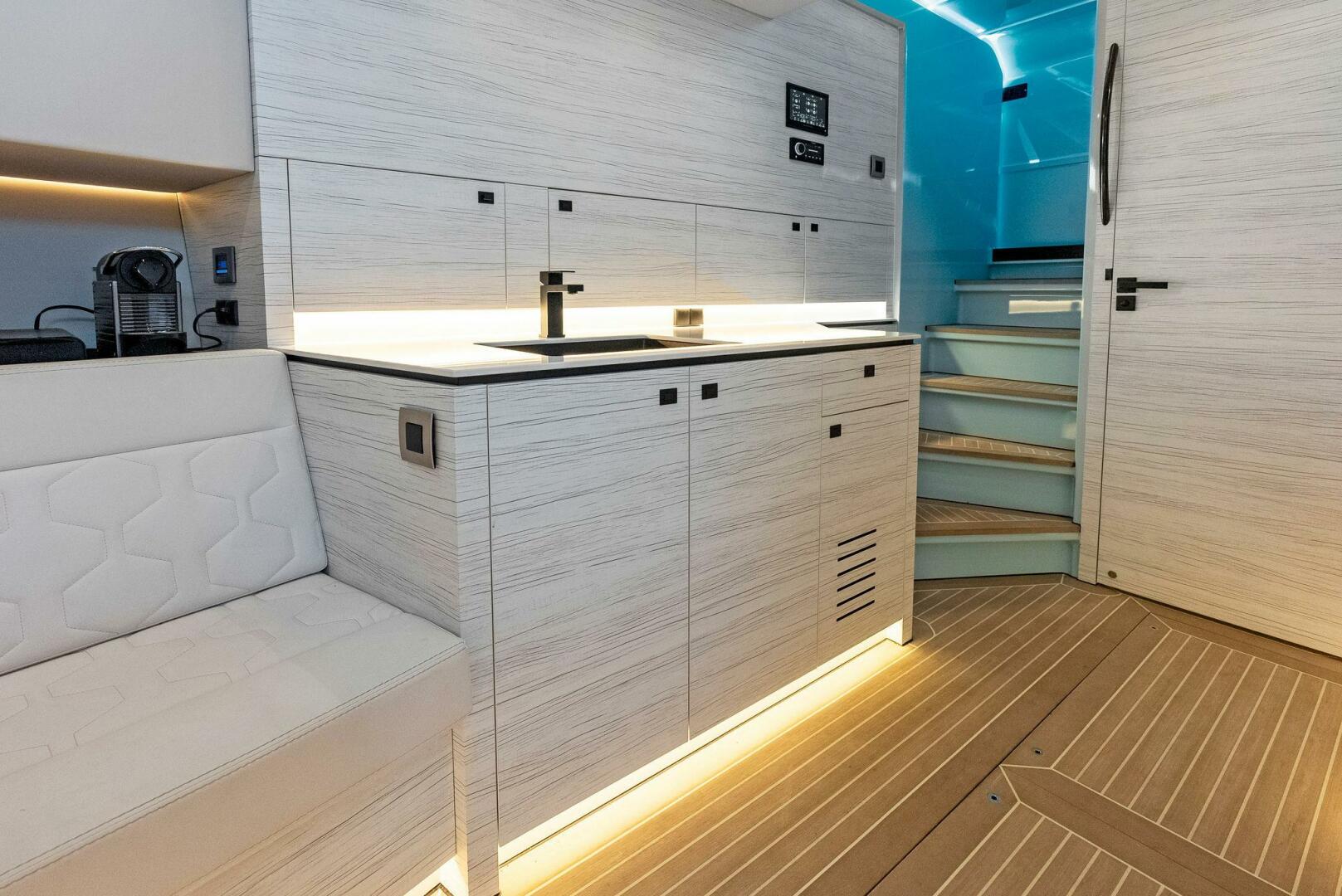 Slide: The Image of Cabin - 4327699