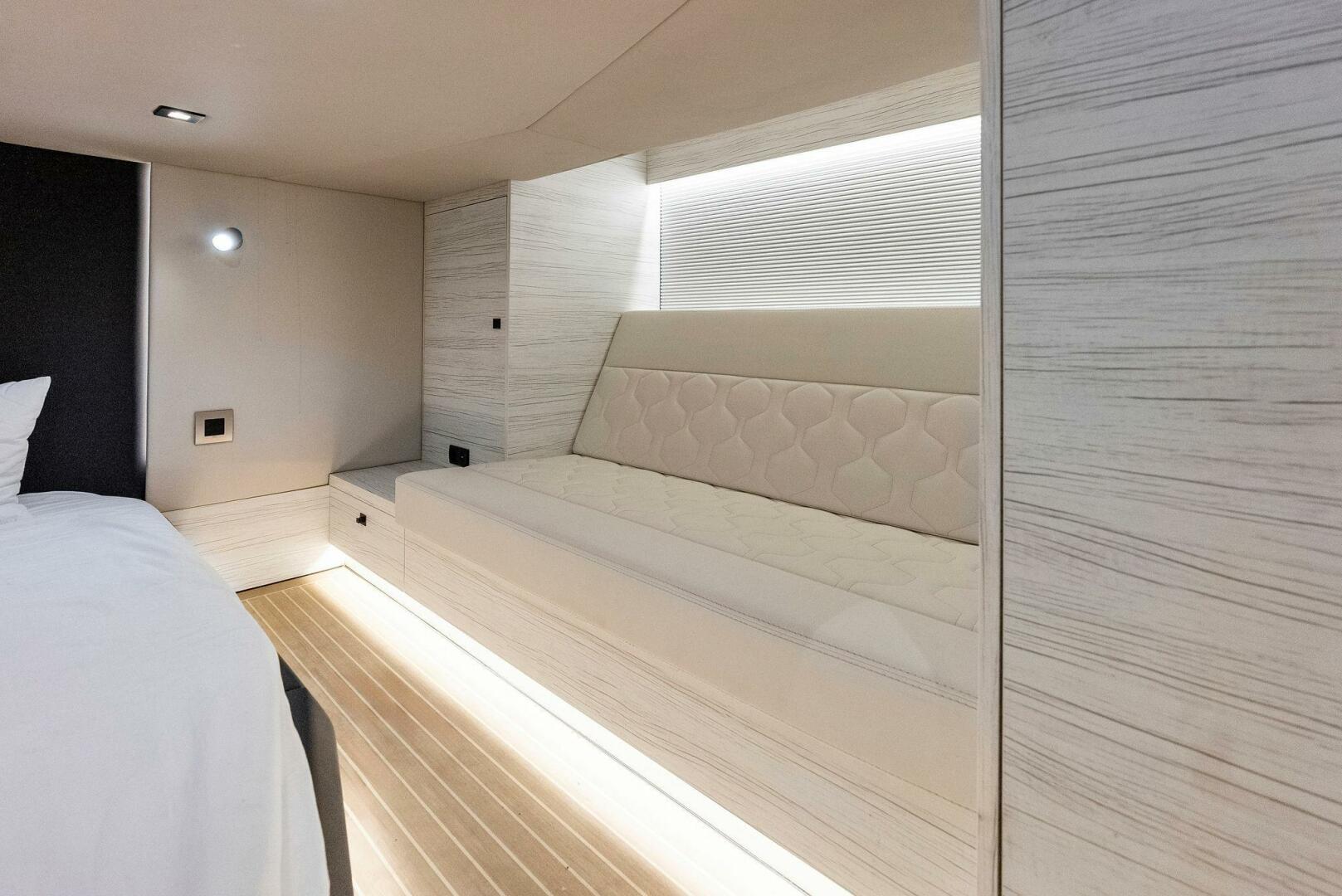 Slide: The Image of Cabin - 4327714