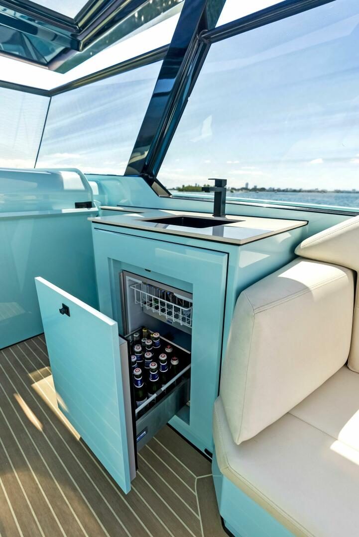 Slide: The Image of Aft Deck - 4327766