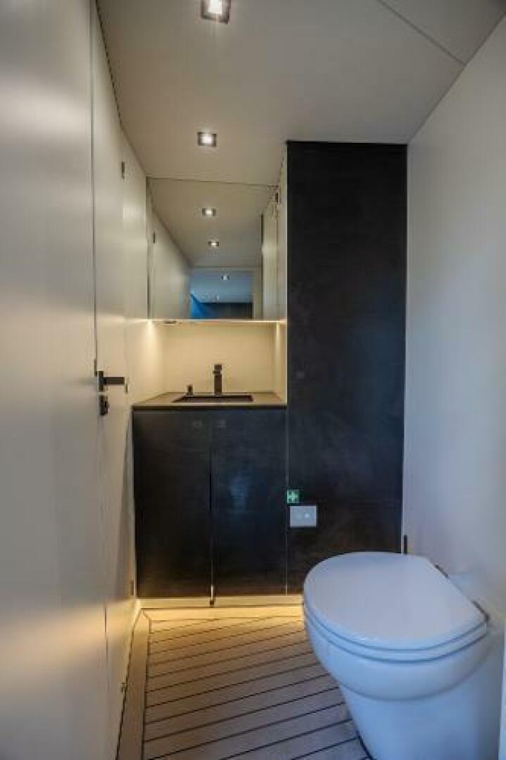 Slide: The Image of Vanquish Yachts VQ58 2023 - 5306386