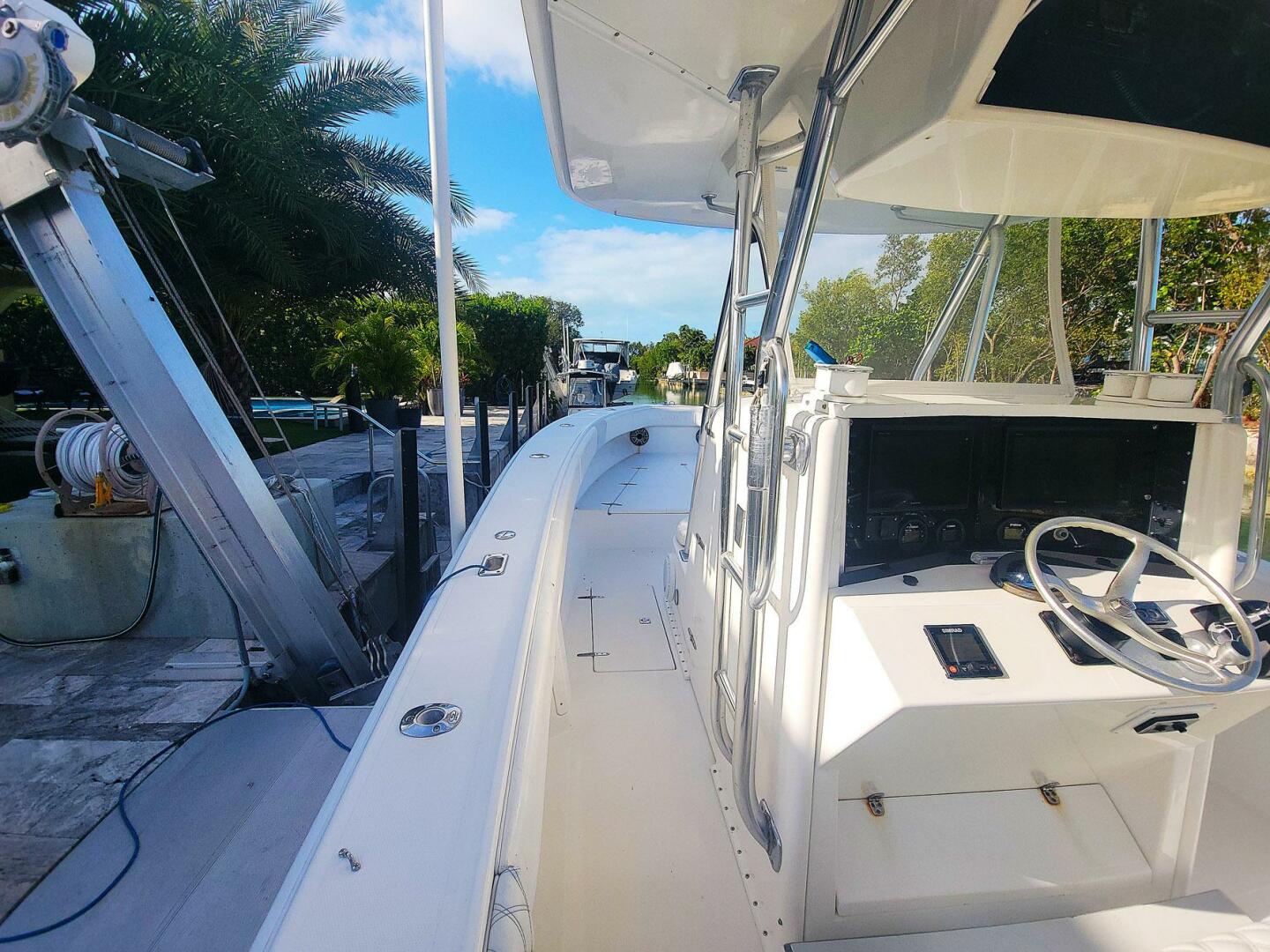 Slide: The Image of Venture 34 Center Console 2000 - 5273604