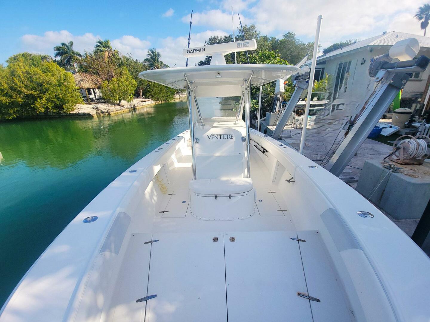 Slide: The Image of Venture 34 Center Console 2000 - 5273608