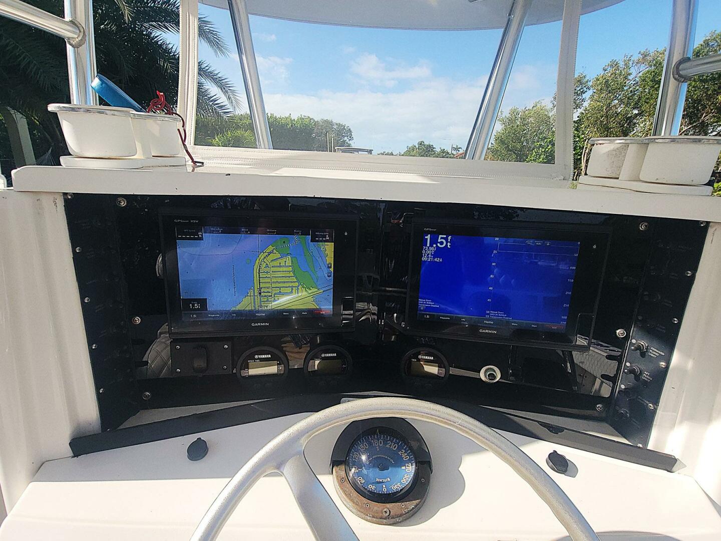 Slide: The Image of Venture 34 Center Console 2000 - 5273615