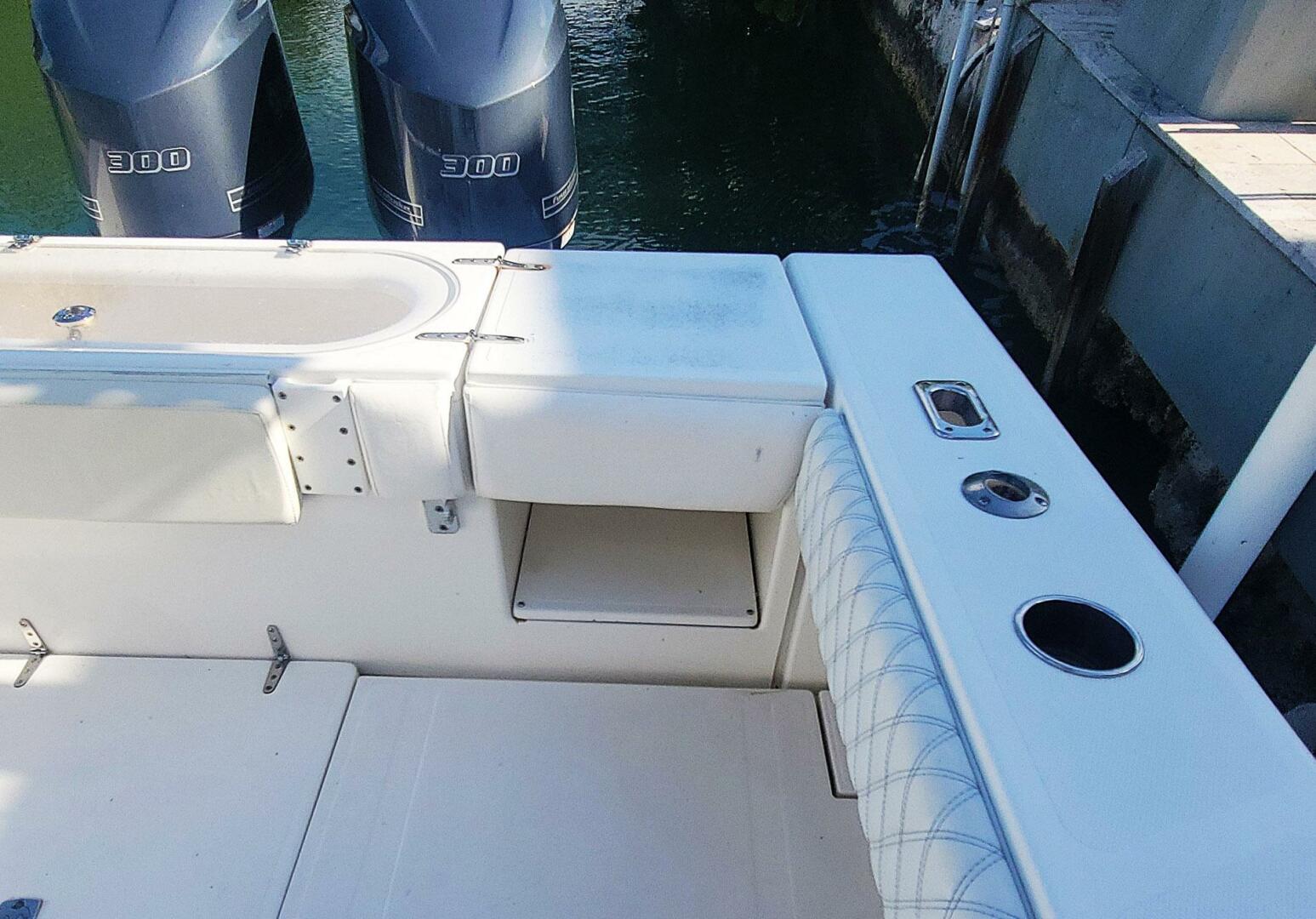 Slide: The Image of Venture 34 Center Console 2000 - 5273621