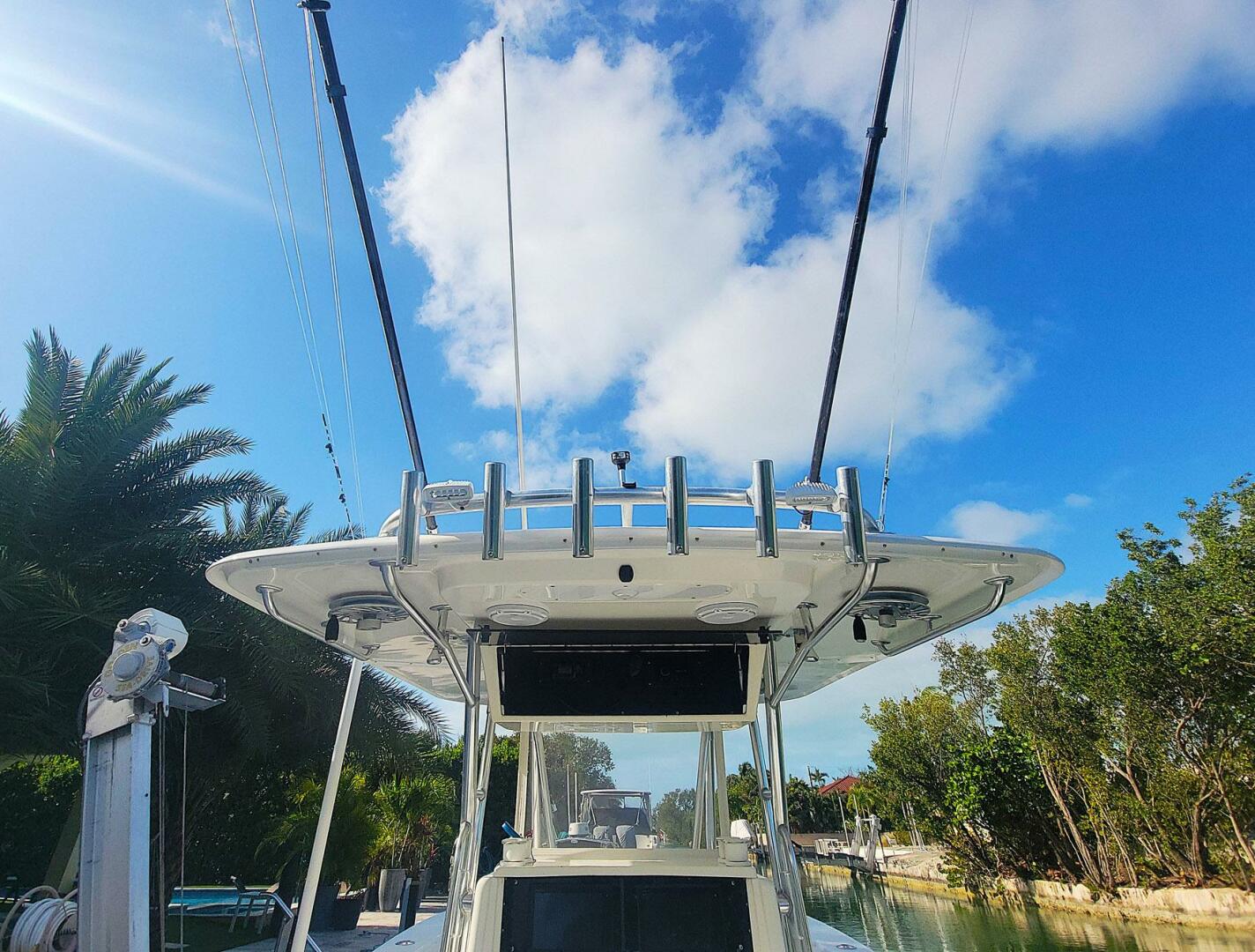 Slide: The Image of Venture 34 Center Console 2000 - 5273623