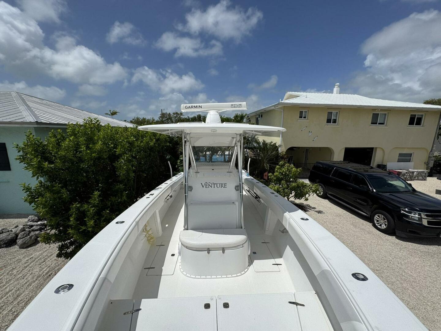 Slide: The Image of Venture 34 Center Console 2000 - 5273628