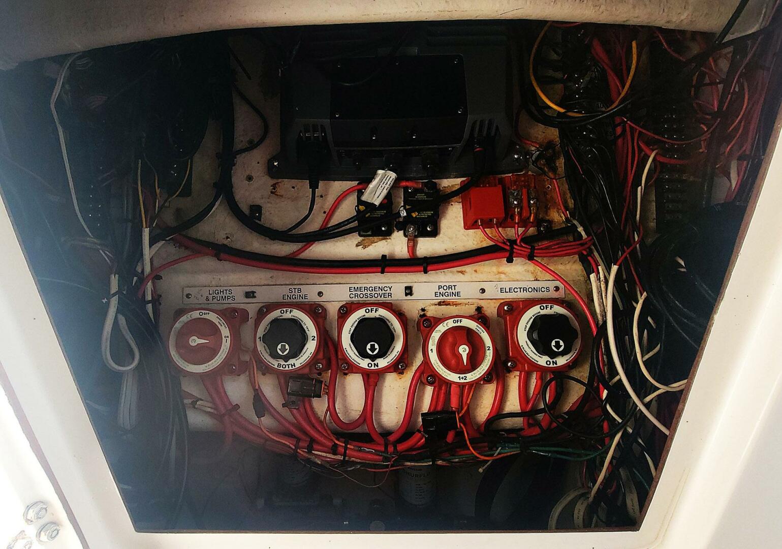 Slide: The Image of Venture 34 Center Console 2000 - 5273630