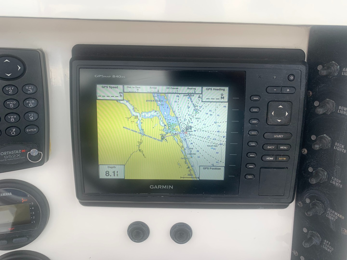 Slide: The Image of Venture 34 Center Console 2001 - 1643426