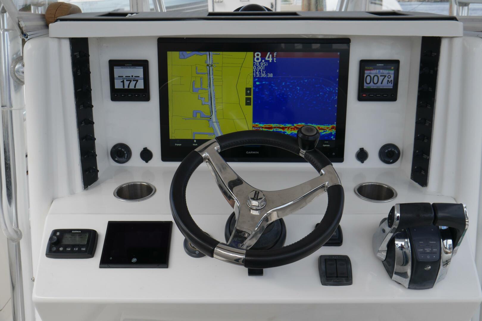 Slide: The Image of 2004 Venture 34 - Helm 2004 Venture 34 Cuddy "FINALE" - 5051209