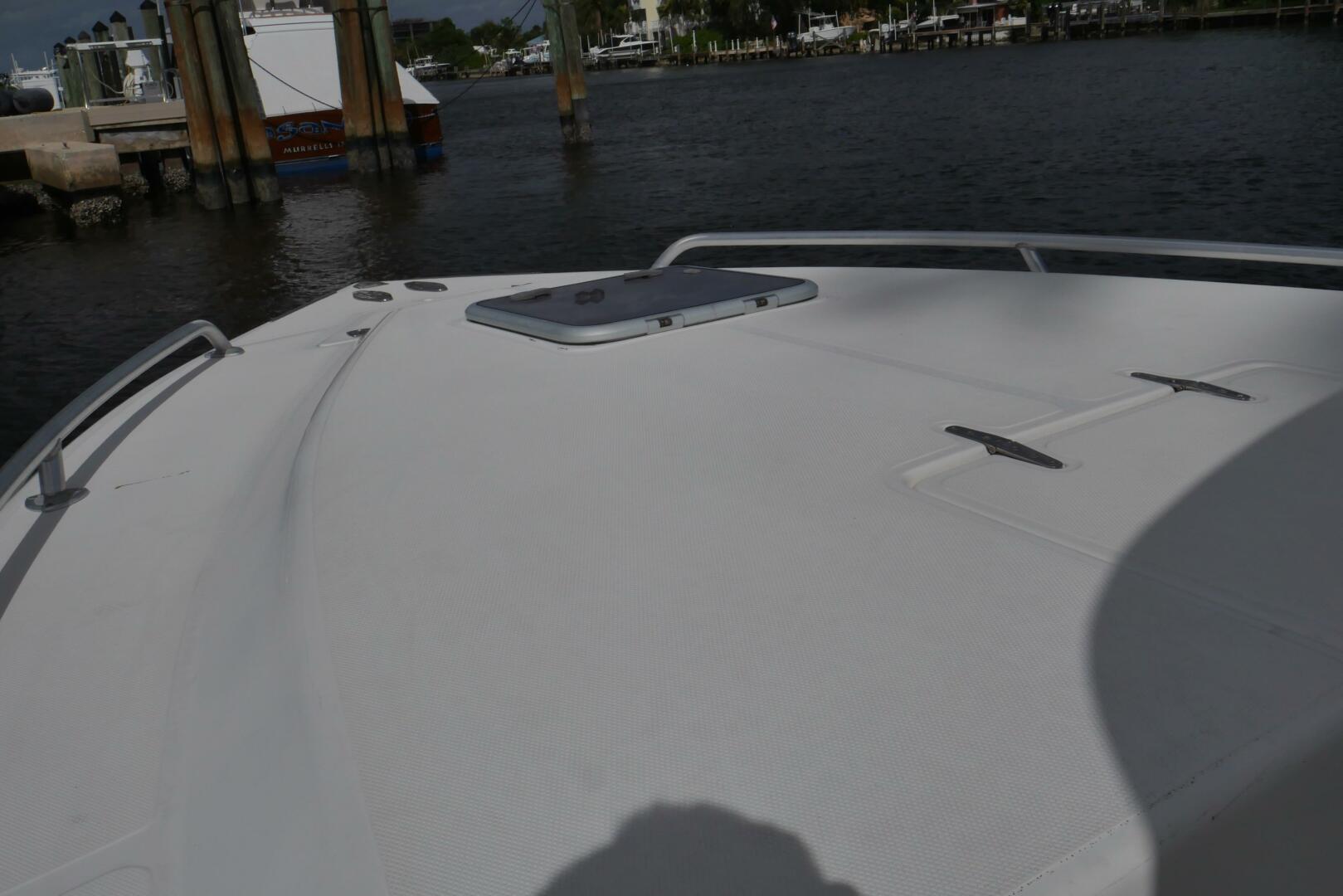 Slide: The Image of 2004 Venture 34 - Bow 2004 Venture 34 Cuddy "FINALE" - 5051235