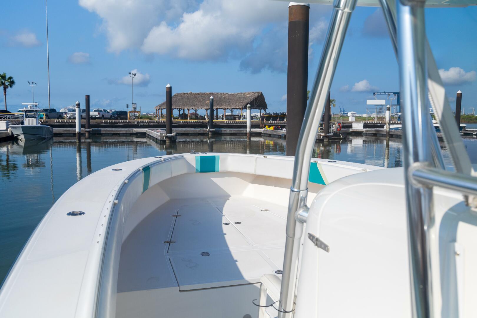 Slide: The Image of 2005 Venture 39 Open 4 Getaway - 4693519