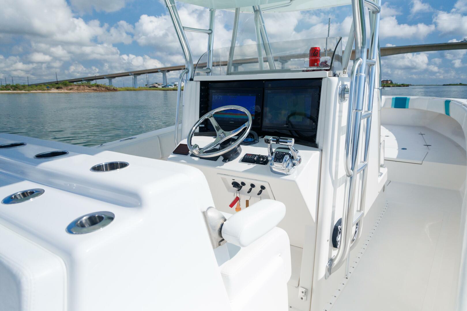 Slide: The Image of 2005 Venture 39 Open 4 Getaway - 4693531
