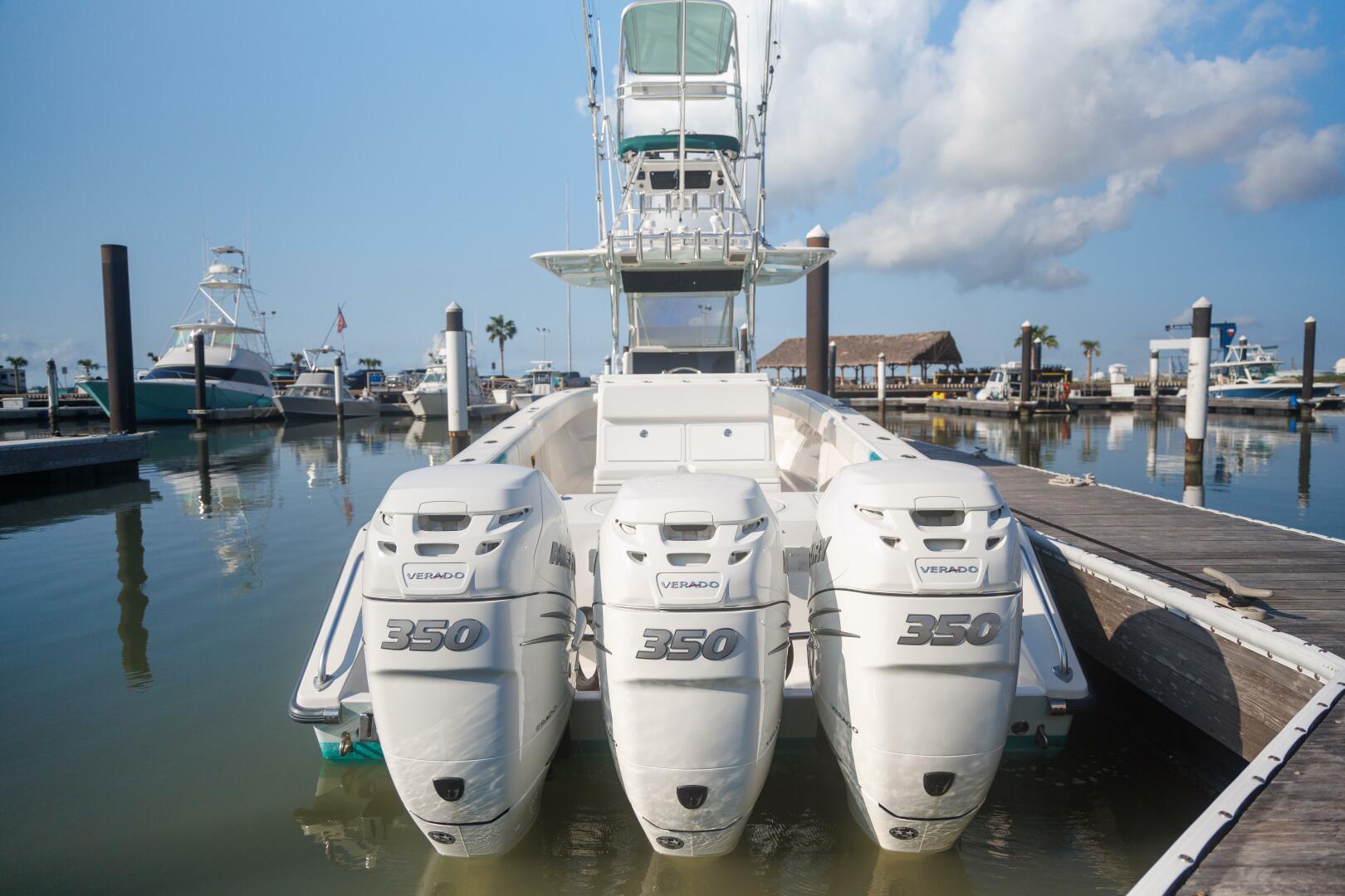 Slide: The Image of 2005 Venture 39 Open 4 Getaway - 4693510