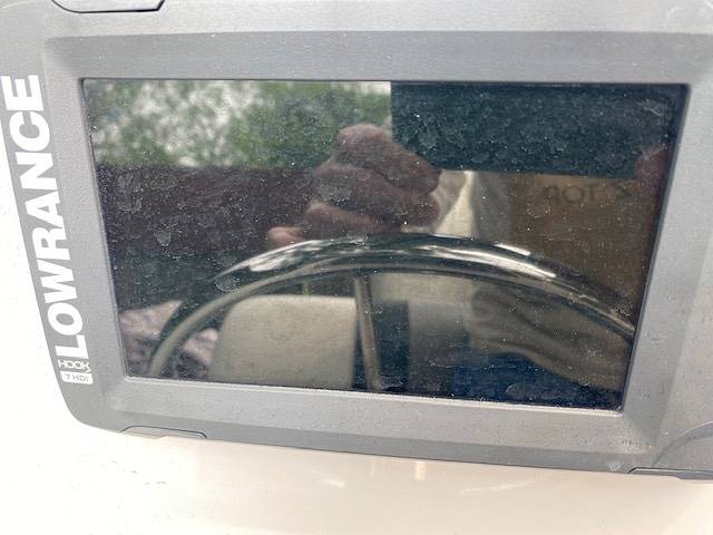Slide: The Image of Lowrance gps - 12420310
