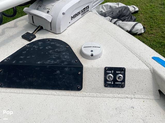 Slide: The Image of Trolling motor mount - 12420312