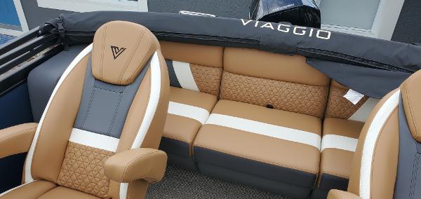 Slide: The Image of Viaggio Diamante D23Q Tri-toon 2023 - 9