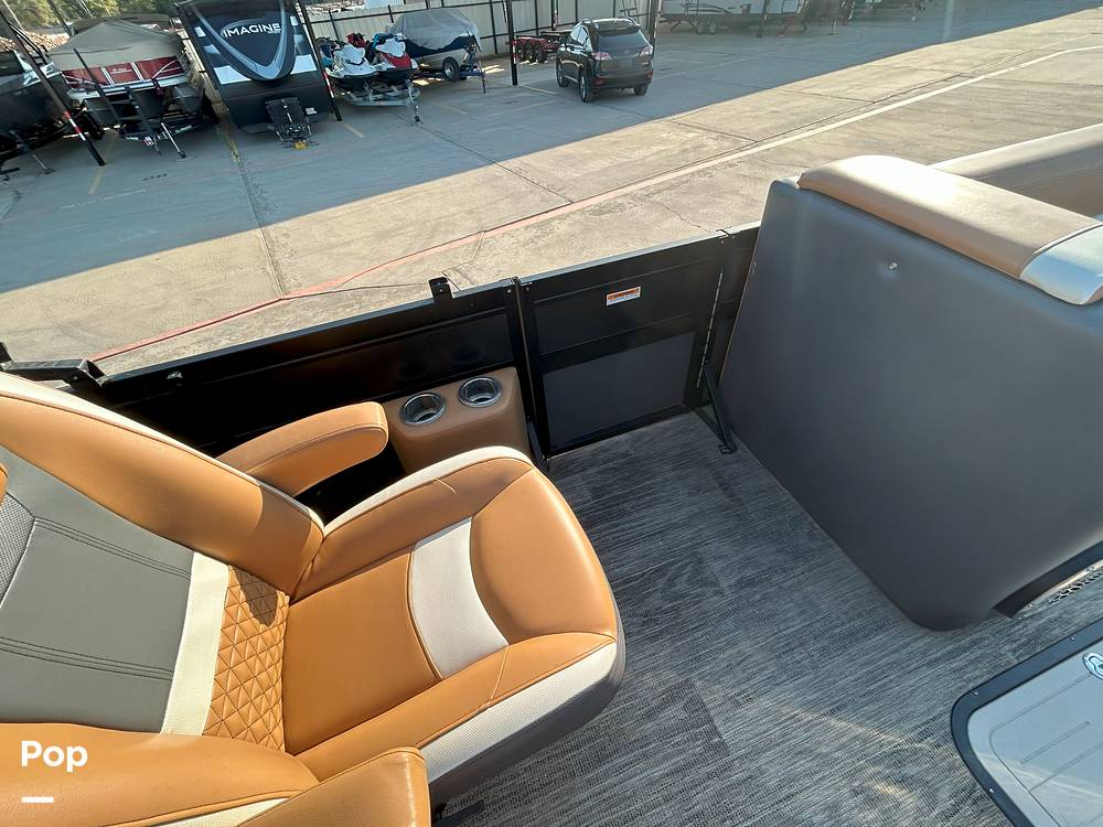 Slide: The Image of Viaggo Diamante 26U 2022 - 14814481
