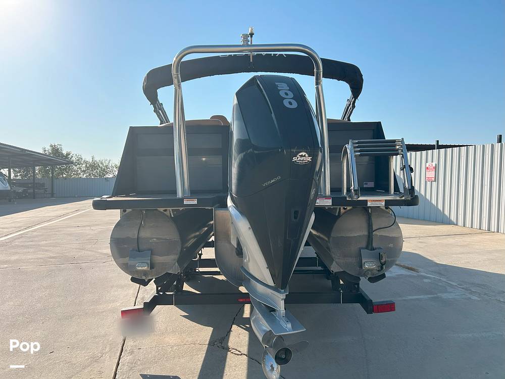 Slide: The Image of Viaggo Diamante 26U 2022 - 14814431