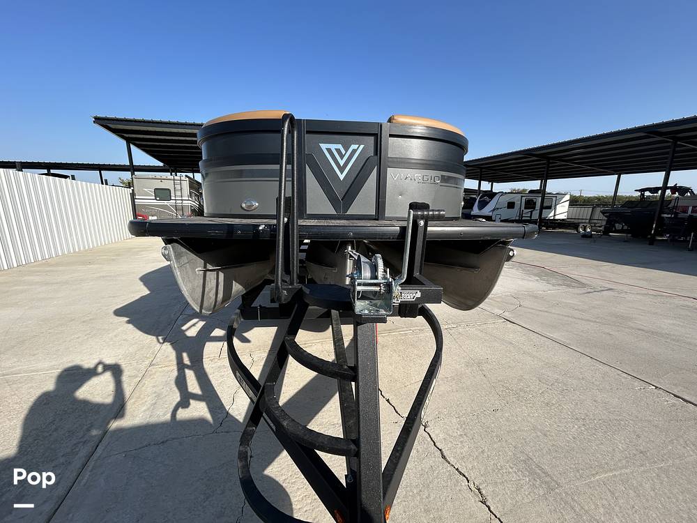 Slide: The Image of Viaggo Diamante 26U 2022 - 14814435