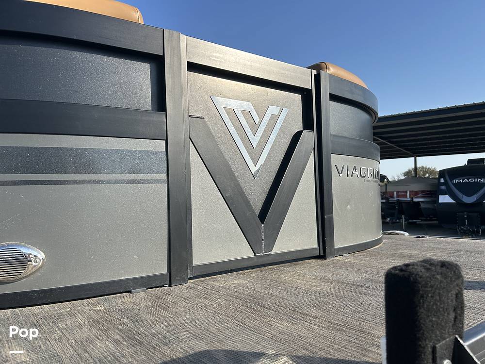 Slide: The Image of Viaggo Diamante 26U 2022 - 14814437