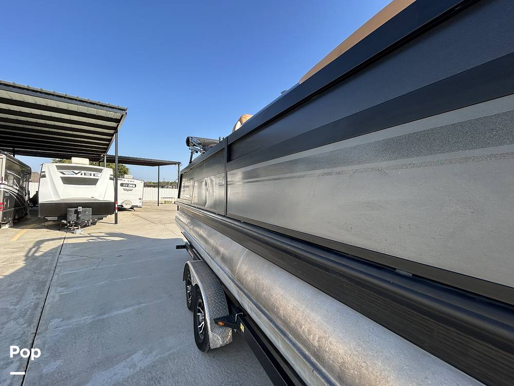 Slide: The Image of Viaggo Diamante 26U 2022 - 14814440