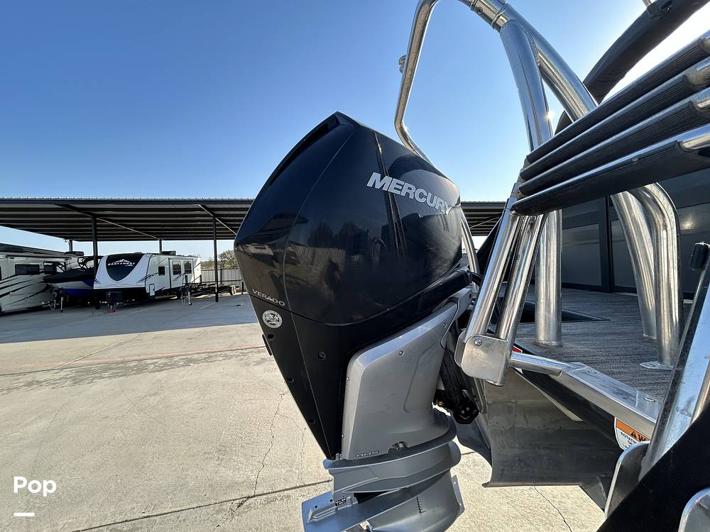 Slide: The Image of Viaggo Diamante 26U 2022 - 14814444