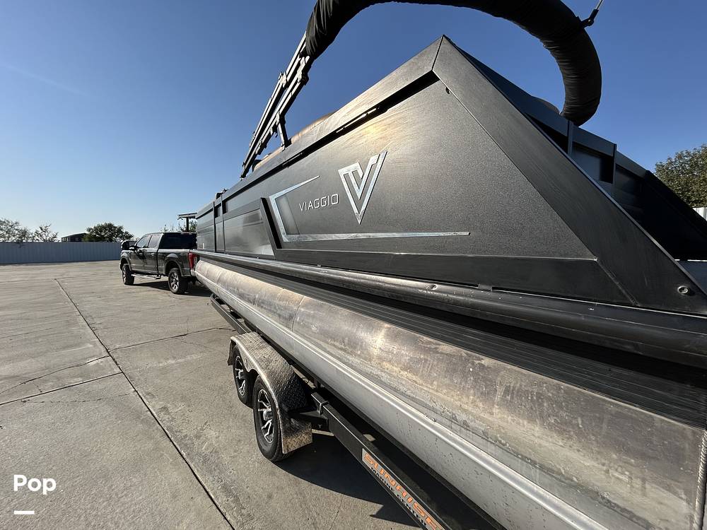 Slide: The Image of Viaggo Diamante 26U 2022 - 14814450