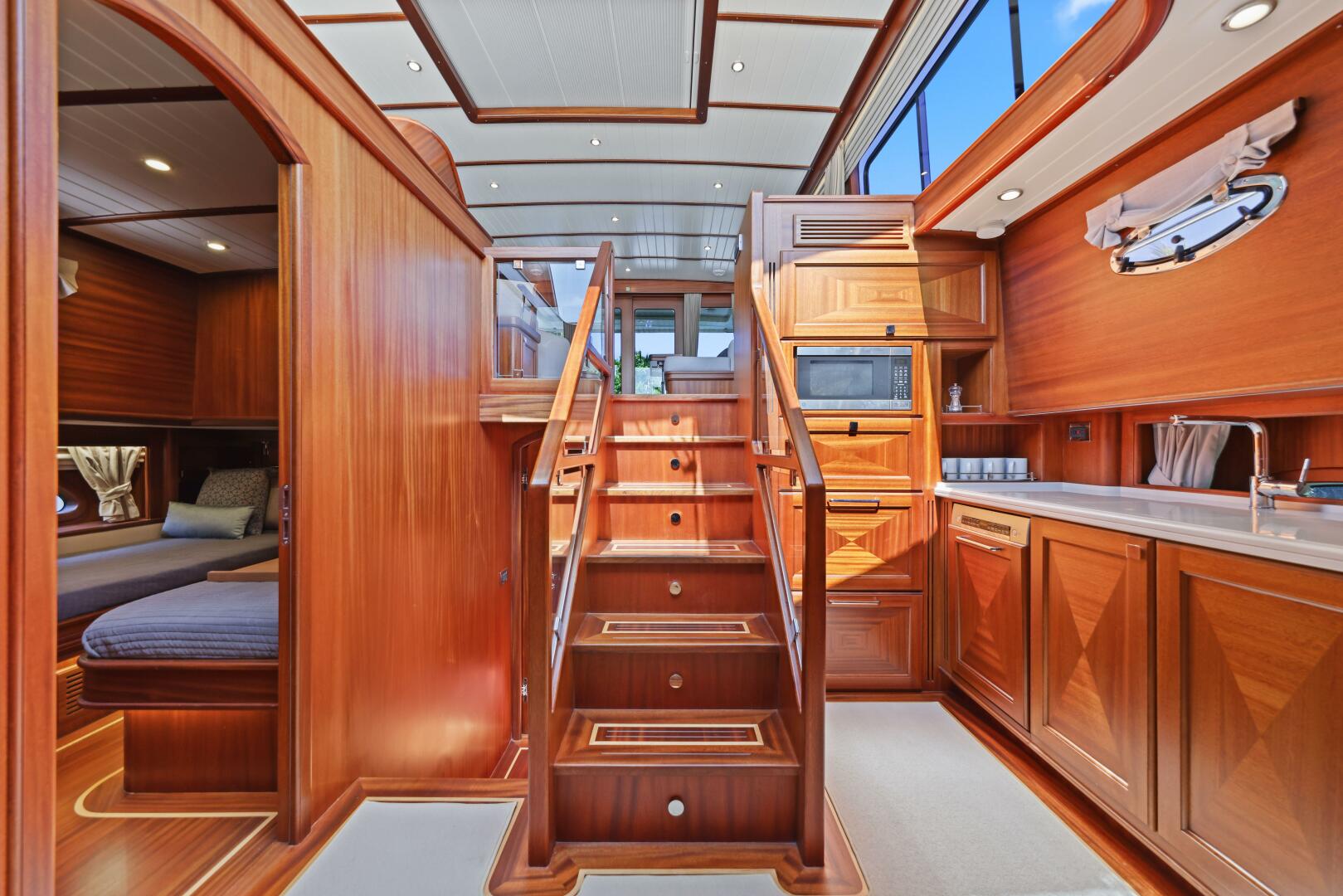 Slide: The Image of Vicem 65 Classic For Sale Stairs Up to Salon - 5408844