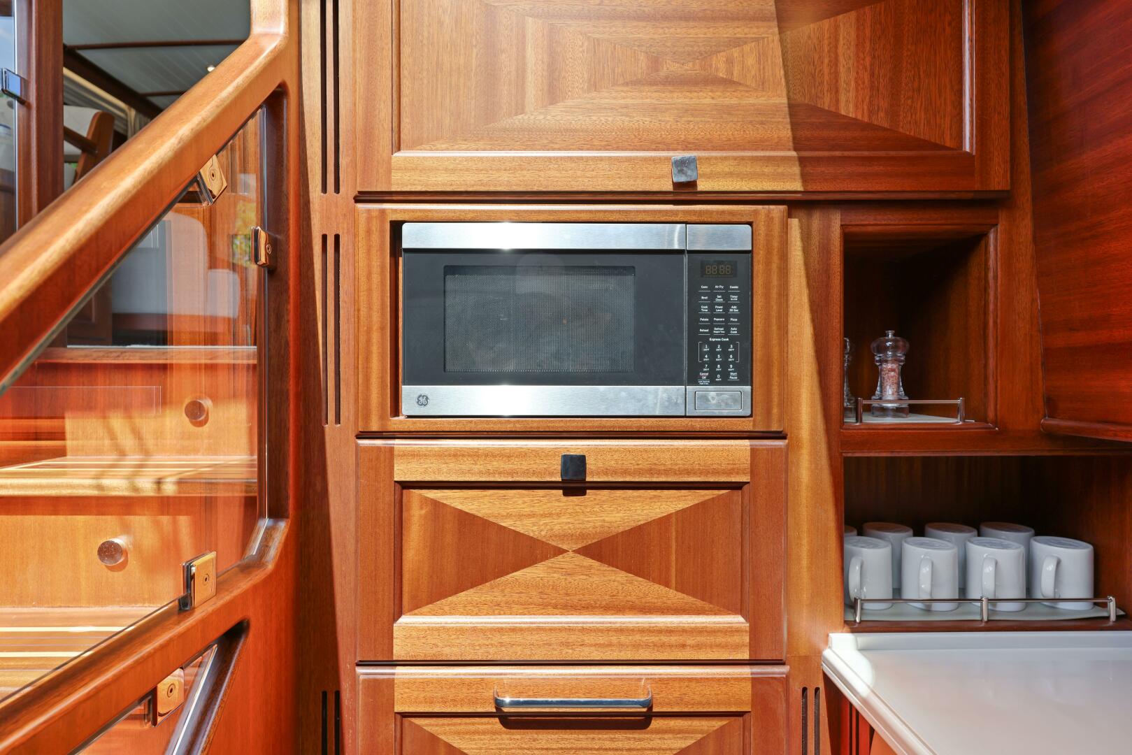 Slide: The Image of Vicem 65 Classic For Sale Refrigerators and Microwave - 5408845