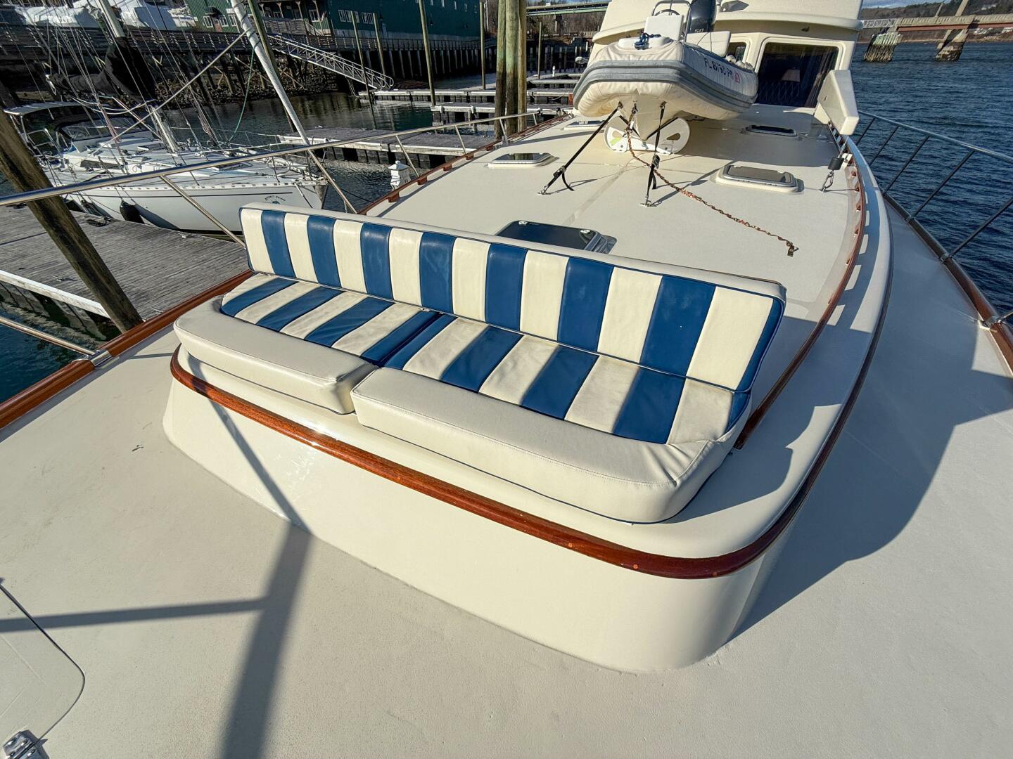 Slide: The Image of Vicem 77 Flybridge 2011 - 5102276