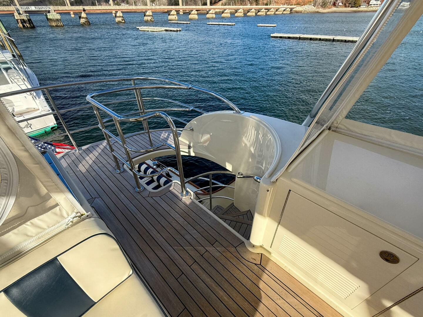 Slide: The Image of Vicem 77 Flybridge 2011 - 5102217