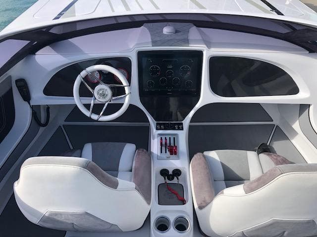 Slide: The Image of Victory Boats 32 Pleasure Cat 2020 - 6