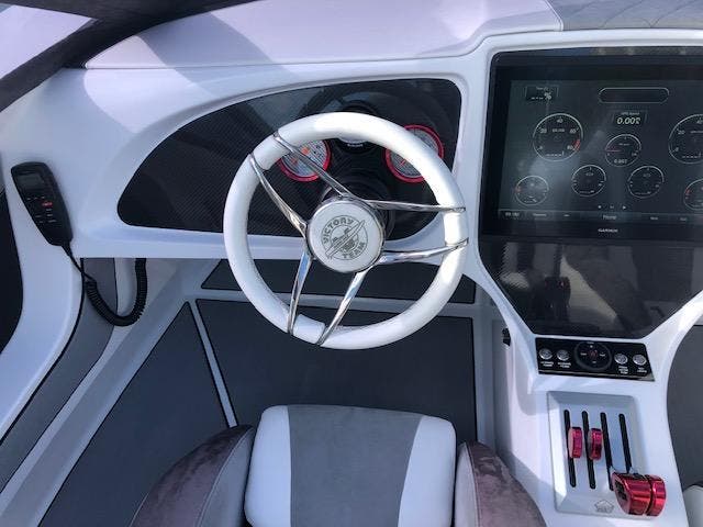 Slide: The Image of Victory Boats 32 Pleasure Cat 2020 - 8