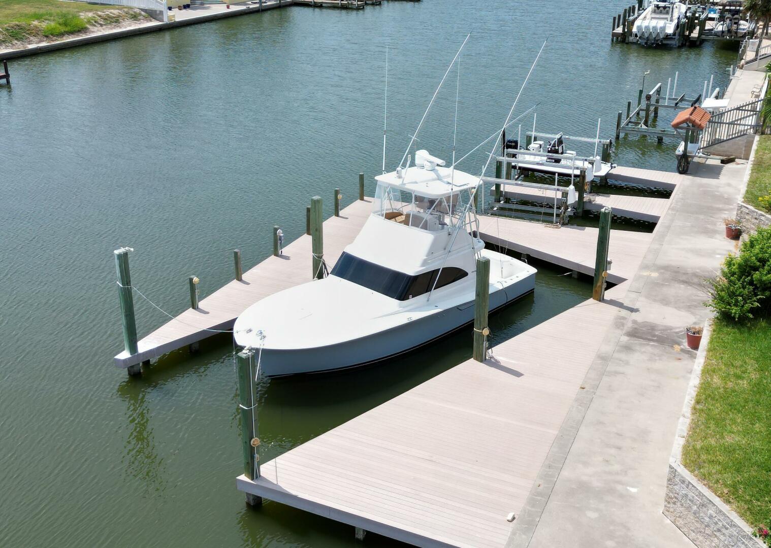 Slide: The Image of 2019 Viking 37 Convertible Leveled Up II - 4610276