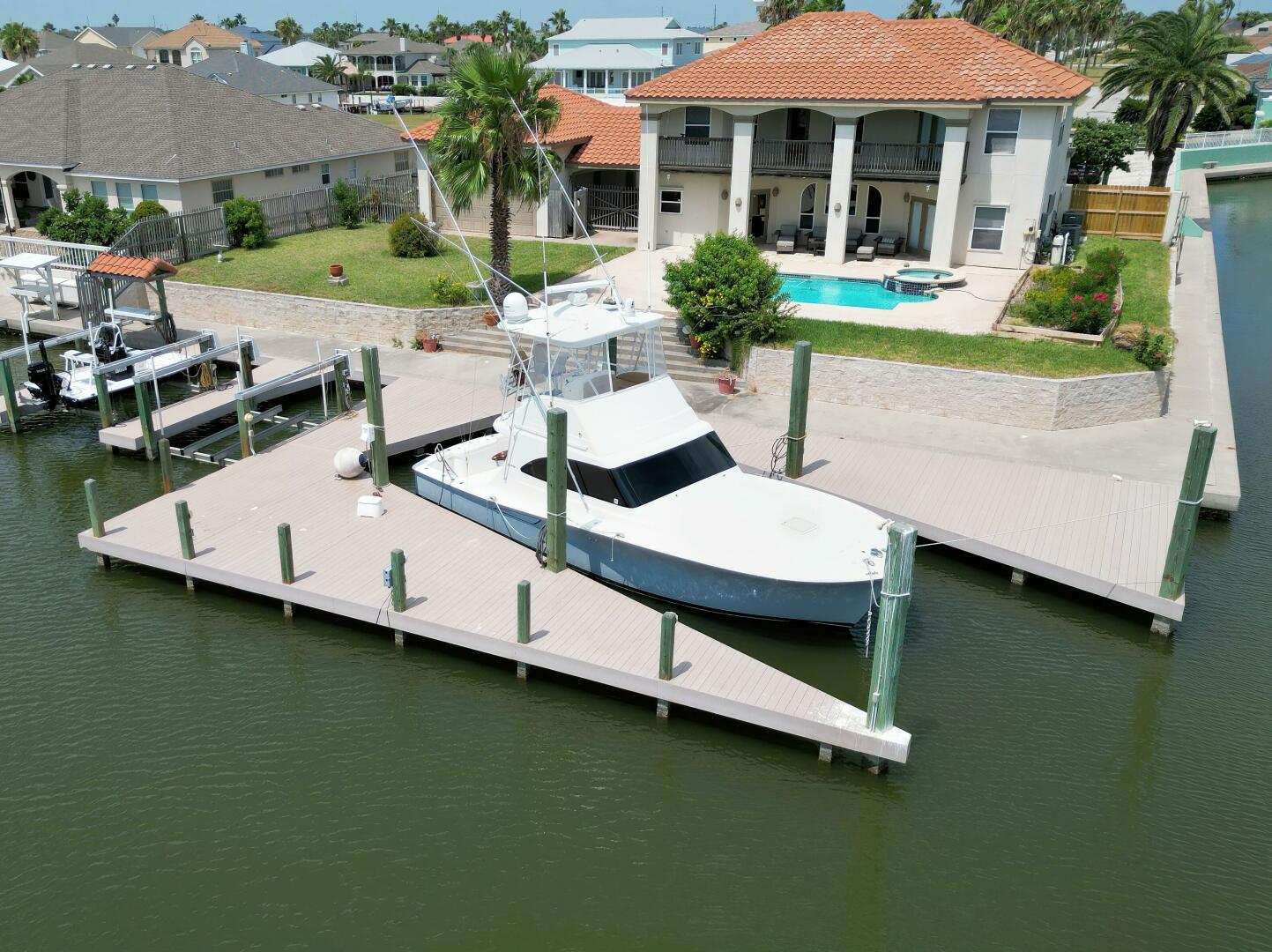 Slide: The Image of 2019 Viking 37 Convertible Leveled Up II - 4610278