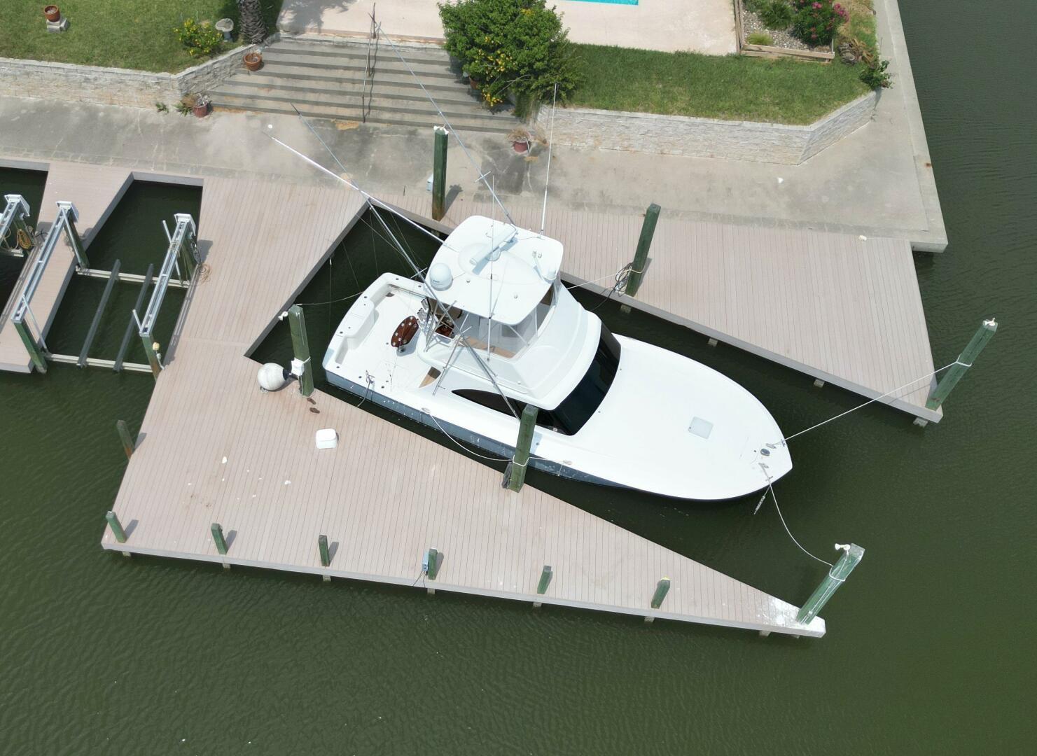Slide: The Image of 2019 Viking 37 Convertible Leveled Up II - 4610285