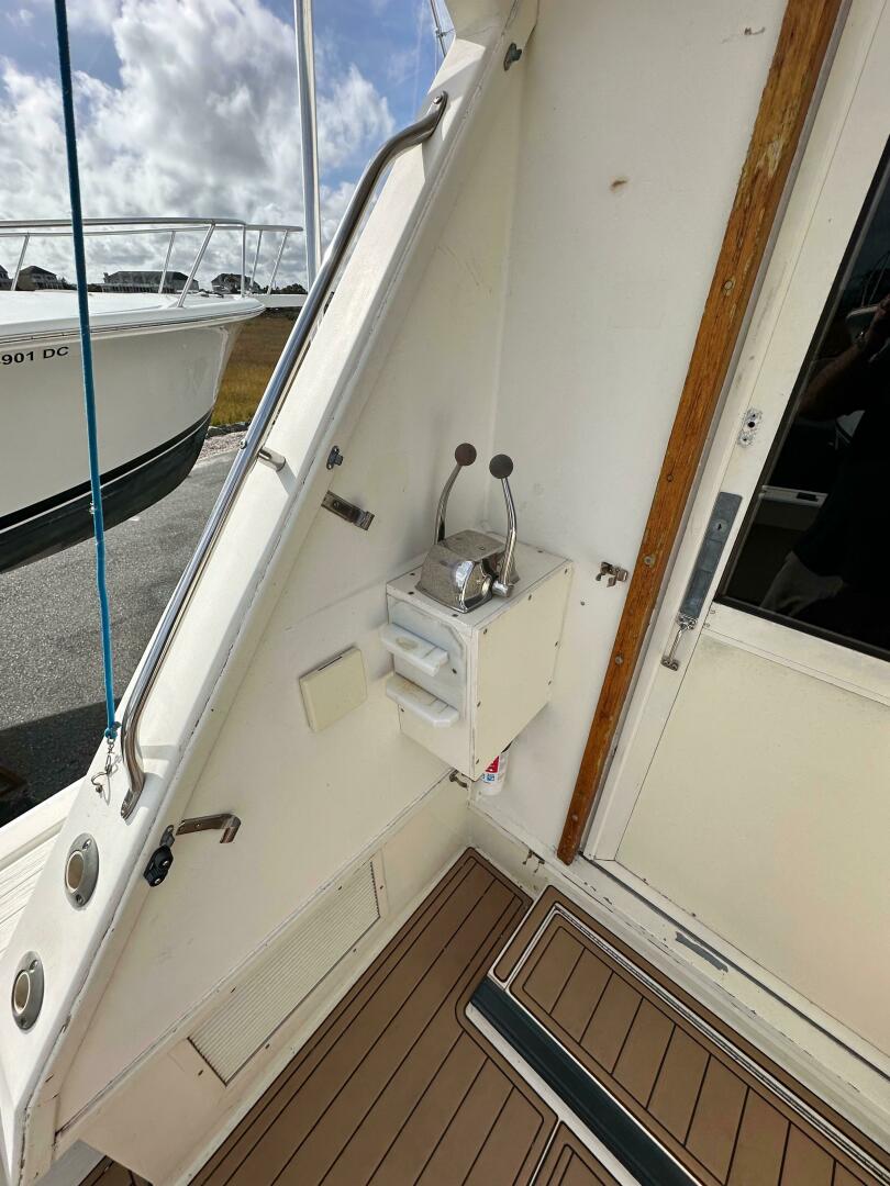 Slide: The Image of Viking 41 Convertible 1985 - 4790833