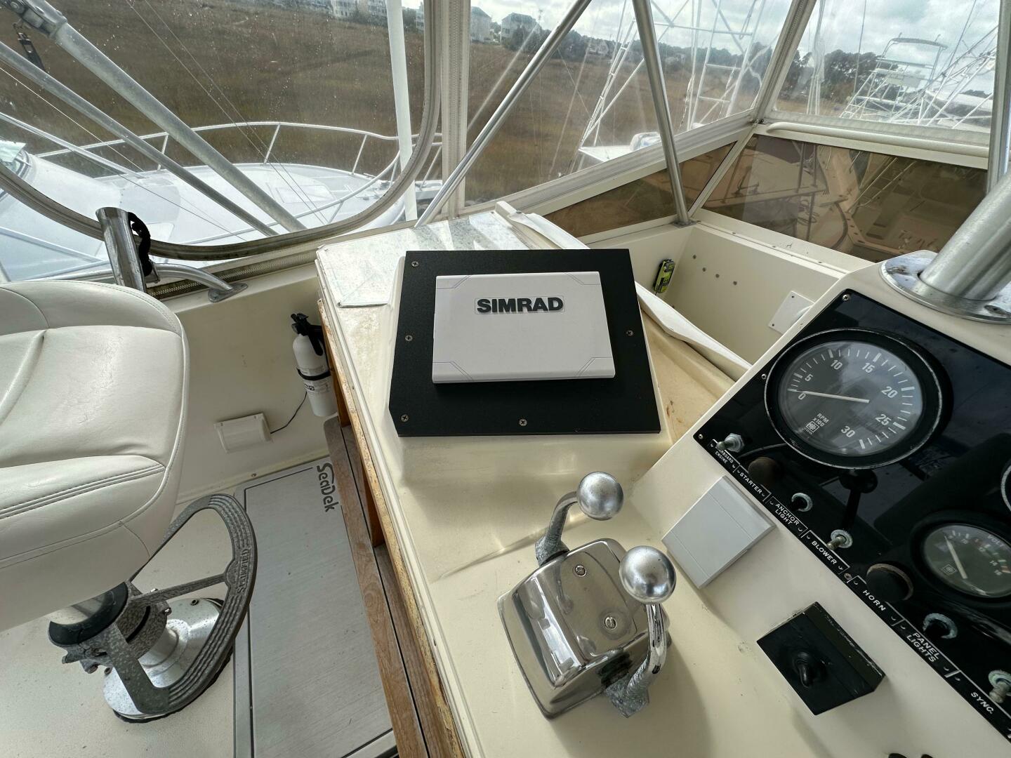 Slide: The Image of Viking 41 Convertible 1985 - 4790808