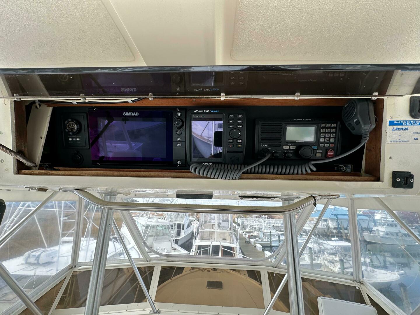 Slide: The Image of Viking 41 Convertible 1985 - 4790812